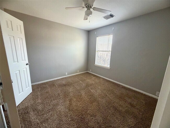 Building Photo - 635 Cypresswood Trce