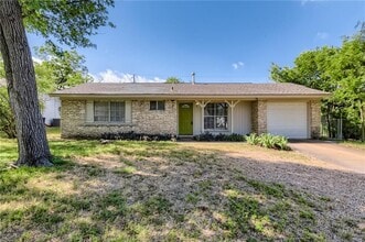 Building Photo - 6803 Esther Dr