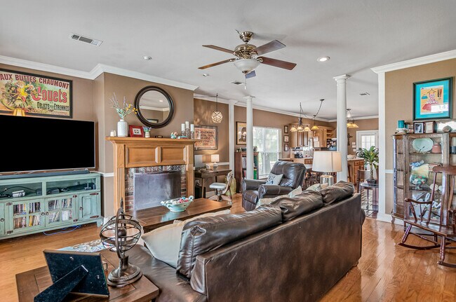 Foto del edificio - 14326 Parkmeadow Dr