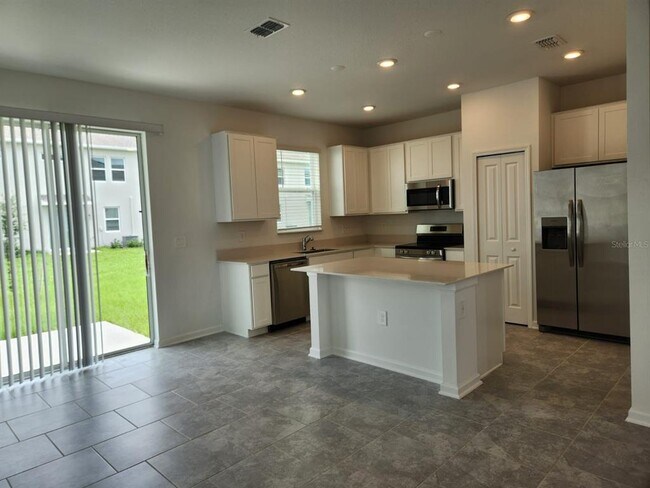Building Photo - 3258 LAURENT Loop