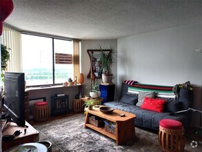 Building Photo - 1240 Harmon Cove Tower
