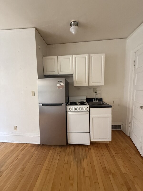 Foto del edificio - 622 Howard Pl