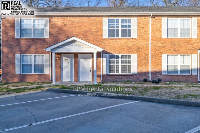 Foto del edificio - Modern 2BR townhome near MTSU, Washer & Dryer included!