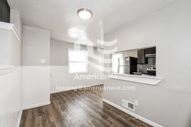 Building Photo - 8520 Jacklin Ave