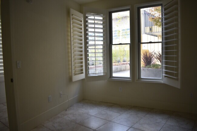Foto del edificio - 871 Altaire Walk