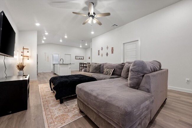 Building Photo - Everything you need is at 2133!!