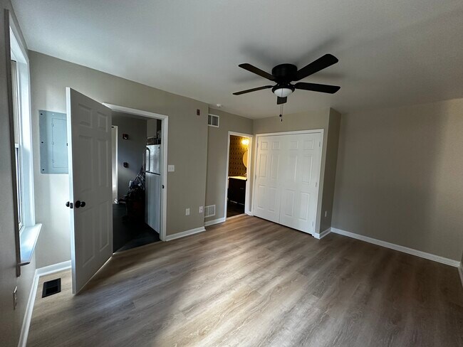 Dormitorio - 1206 Delaware Ave