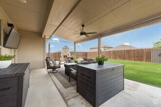 Building Photo - 15809 Culford Ln