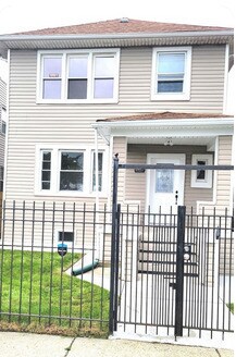Building Photo - 5259 W Lexington St