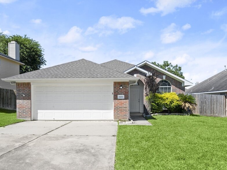 Primary Photo - 18454 Sunrise Pines Dr