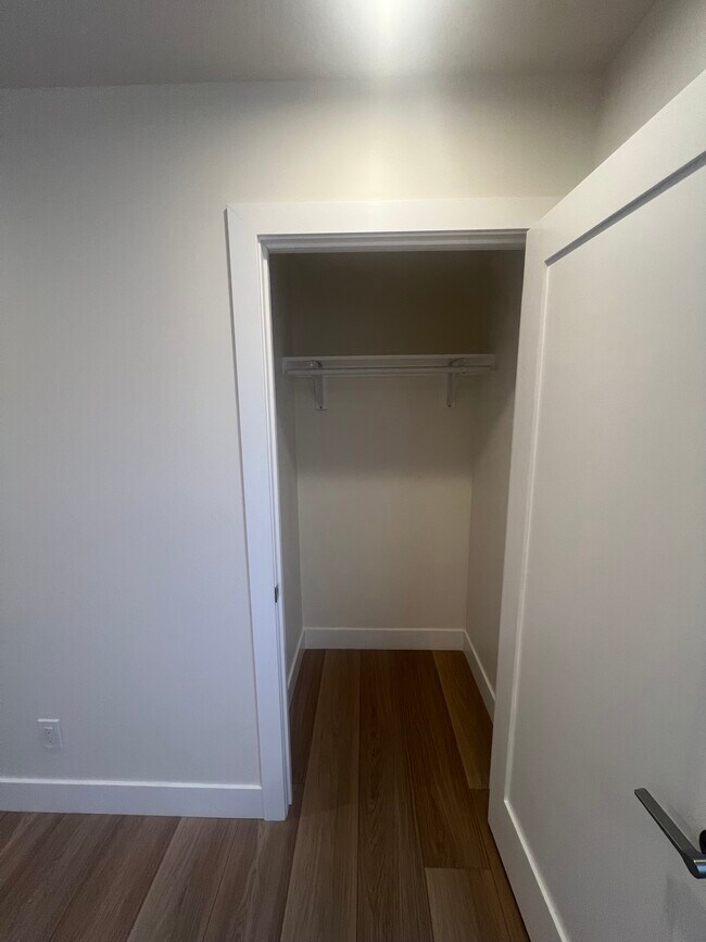 Foto del edificio - 266 Witmer St