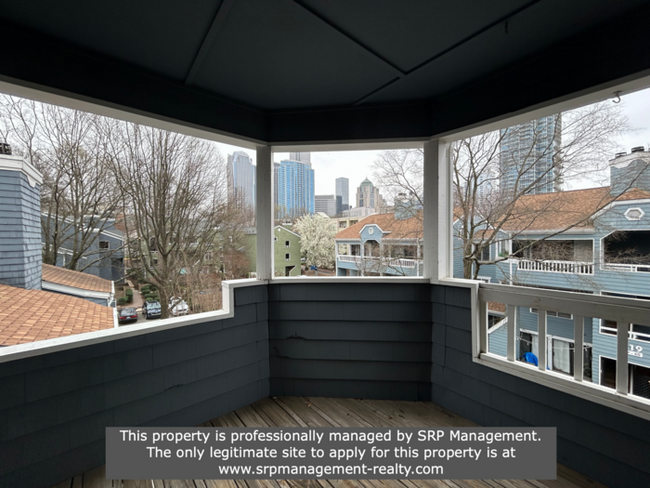 Building Photo - FOURTH WARD 1 BEDROOM/1 BATH CONDOMINIUM W...