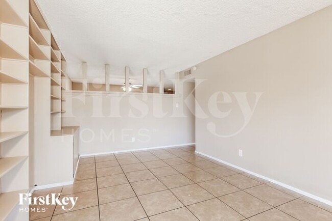 Building Photo - 4132 W Desert Cove Ave