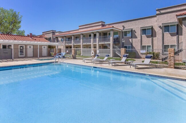 Foto del edificio - Hidden Falls Apartments