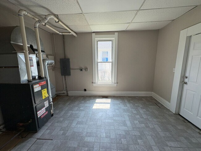 Foto del edificio - 3937 Woodhaven Dr