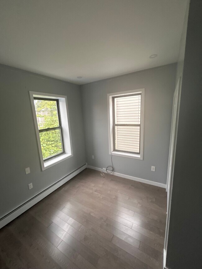 Foto del edificio - 288 Ashford St