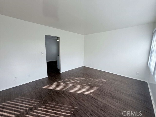 Foto del edificio - 24638 Eshelman Ave