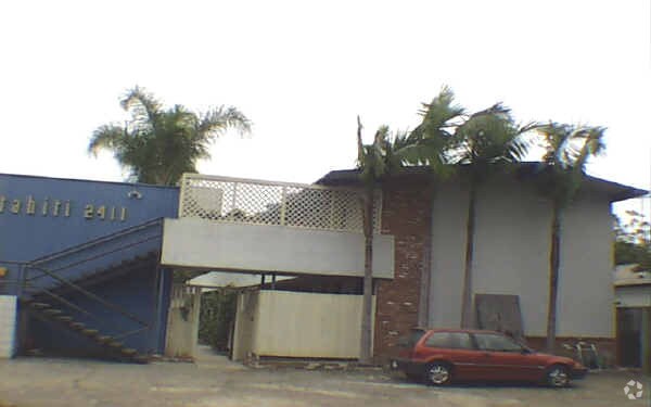 Primary Photo - 2411 Centinela Ave