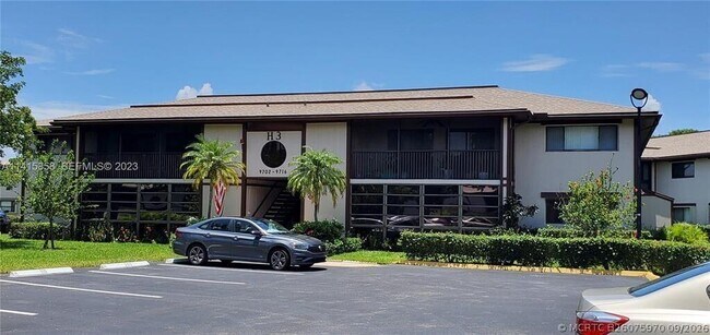 Foto del edificio - 9706 S Belfort Cir