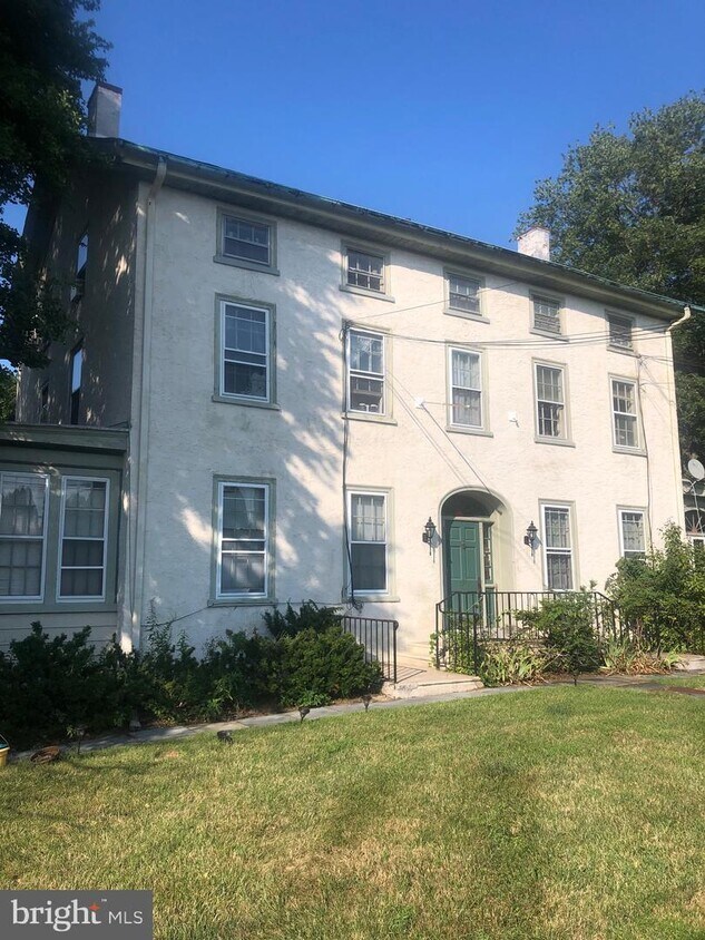 1315 Burke Rd, West Chester, PA 19380 Townhome Rentals in West