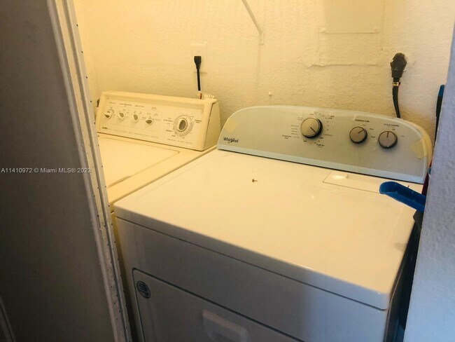 Foto del edificio - 4739 S Texas Ave