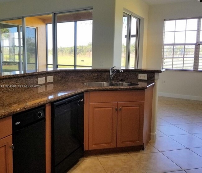 Foto del edificio - 8255 NW 128th Ln