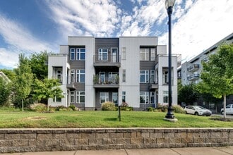 Building Photo - 1029 Maxwell Ave