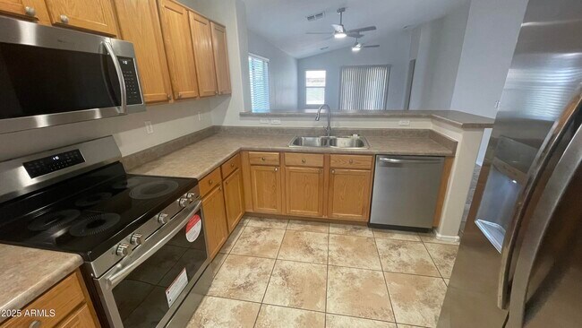 Foto del edificio - 41904 W Corvalis Ln