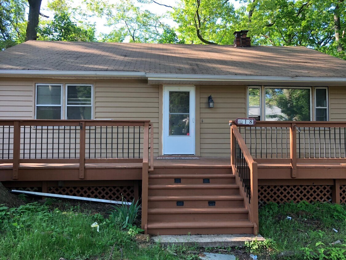18 Middlesex Ave, Edison, NJ 08820 House Rental in Edison, NJ
