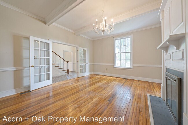 Foto del edificio - 4 br, 2 bath House - 555 New Bern Ave.