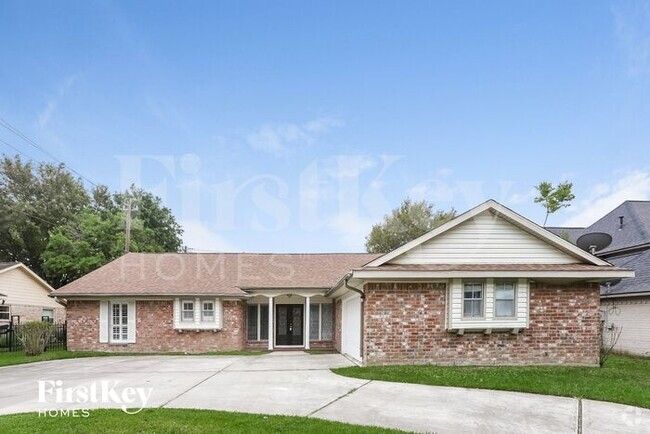 Building Photo - 2223 Masters Ln