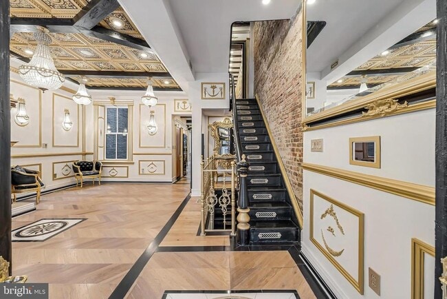 Building Photo - 810 Prince St