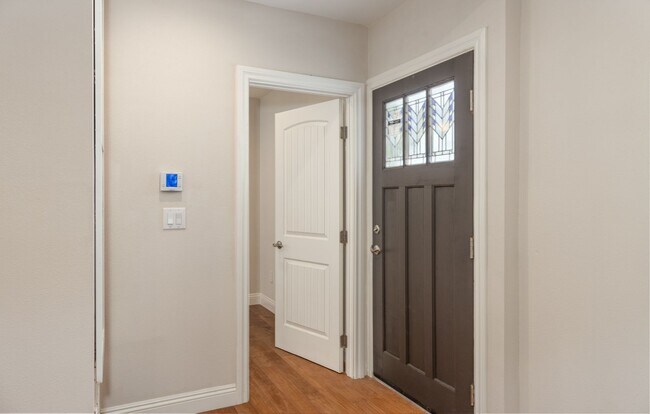 Foto del edificio - 25461 Cole St
