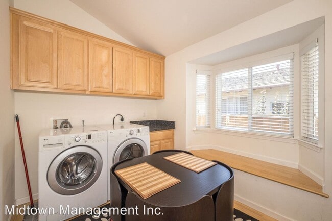 Building Photo - 2 br, 2 bath House - 882 Colorado Ave