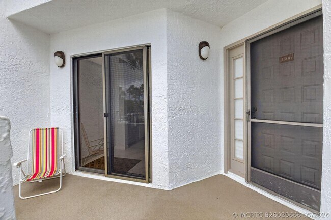 Foto del edificio - 7563 Glendevon Ln