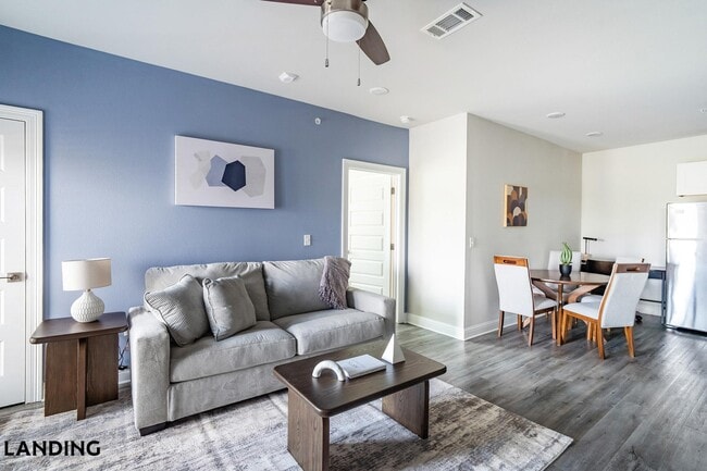 Building Photo - 1499 Central Park Blvd