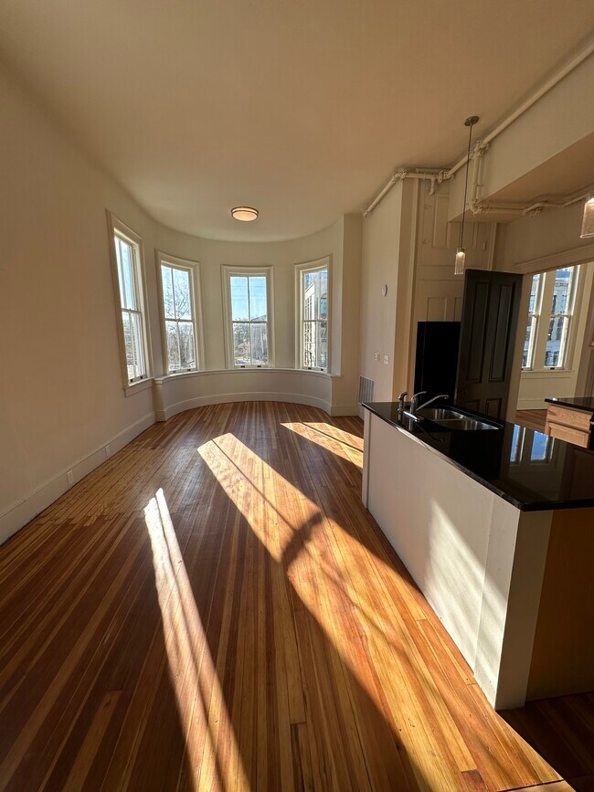 1527 Gervais St, Columbia, SC 29201 1527 Gervais St Columbia, SC Apartments for Rent in