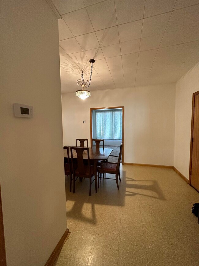 Foto del edificio - 357A Ave E