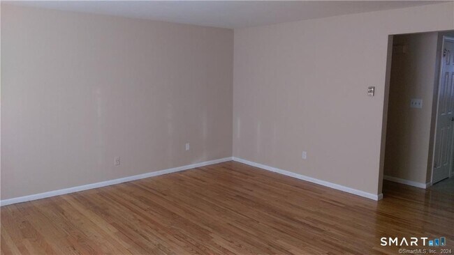 Foto del edificio - 262 Robin Ct