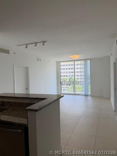 Foto del edificio - 550 Okeechobee Blvd
