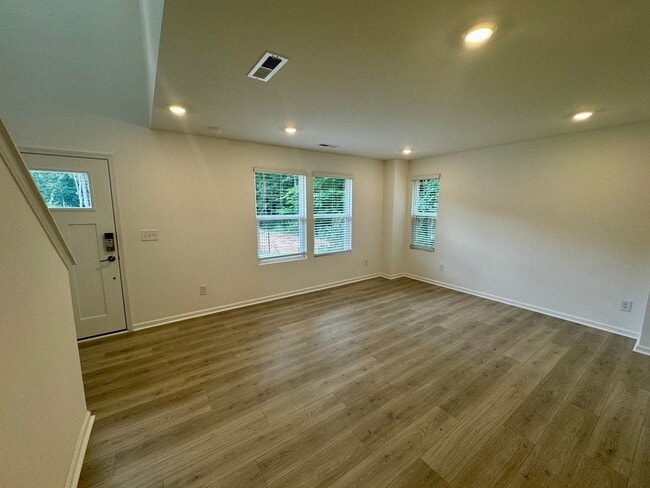 Foto del edificio - New Construction!  3BR/2.5BA Townhouse