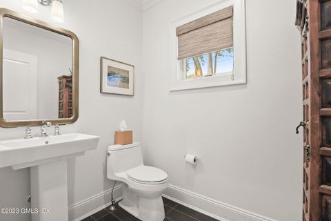 Building Photo - 39 Woodland Dr