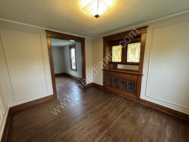 Foto del edificio - 321 Kinsmoor Ave