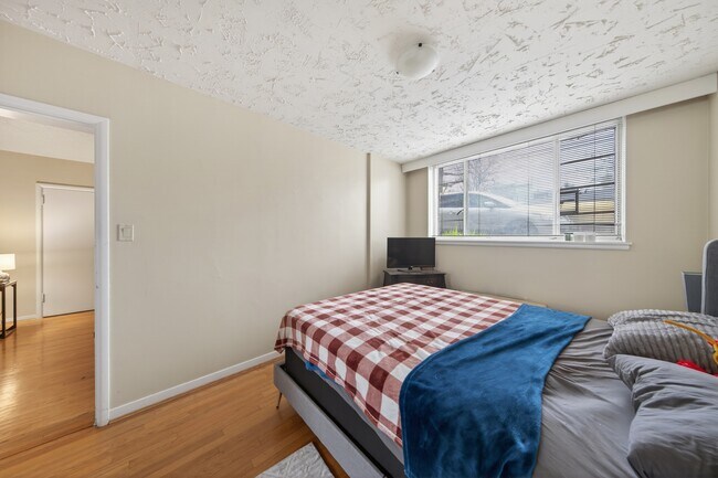 Photo du bâtiment - 2105 W 47th Ave