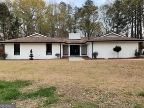 Building Photo - 558 Kenwood Rd