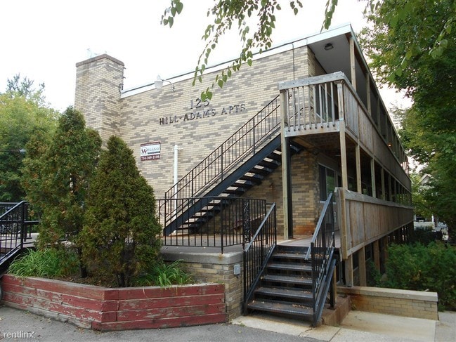 Primary Photo - 125 Hill St