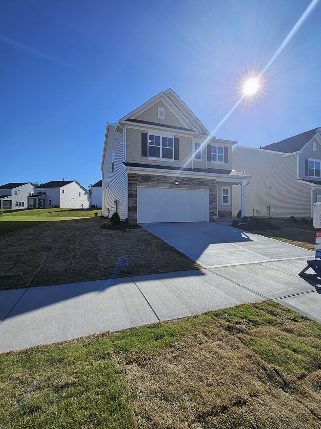 Building Photo - 2512 Tobacco Root Dr