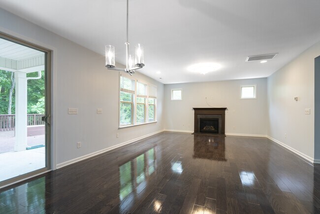 Building Photo - 4329 Hunton Dale Rd NW