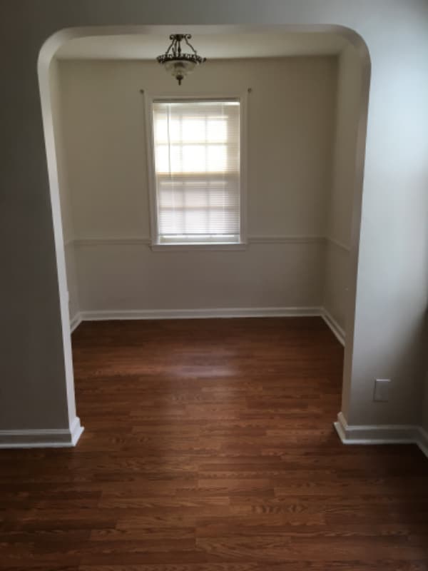 Foto del edificio - 1818 Deveron Rd