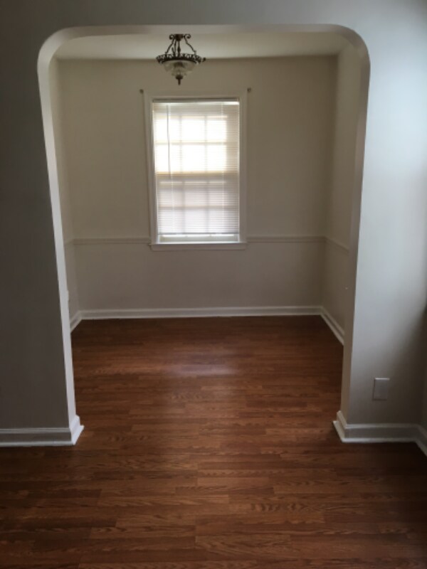 Building Photo - 1818 Deveron Rd